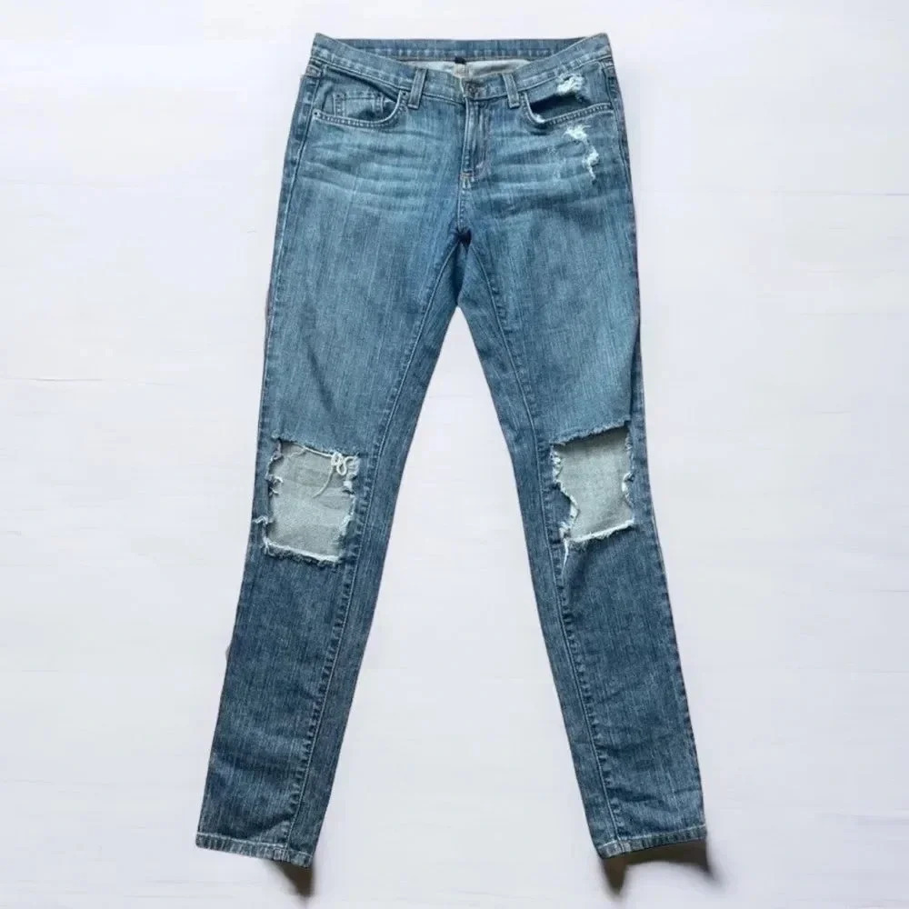 ⭐️CARMAR Jeans Distressed Mid Rise Destructed Medium Wash Straight Leg 28